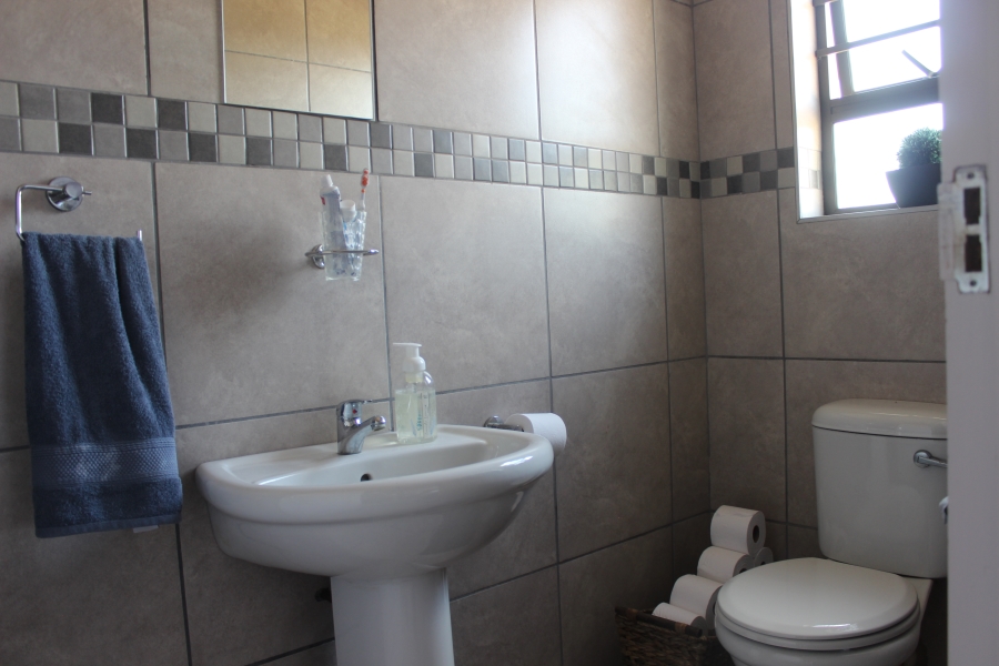 2 Bedroom Property for Sale in Waterberry Estate North West